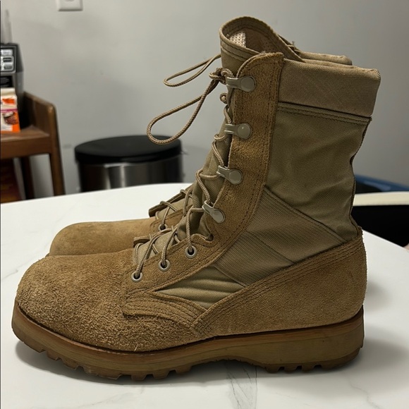 Men's Tan Tactical Boots - Picture 1 of 7